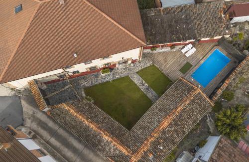 Campo de Cuellar House | Laguna Herrera