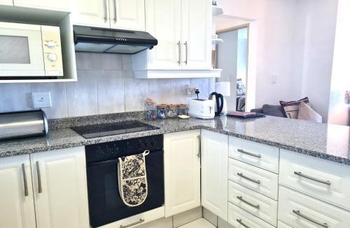 Margate Apartment | Laguna La Crete 105