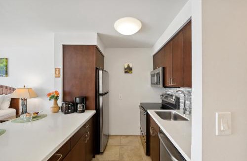 Historic Lahaina Front Street Apartment | Lahaina Shores 418 · LS 418 Studio Near Beach, Pool & Relaxing H