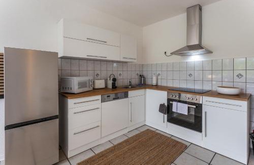 Sterzhausen Apartment | LAHNTALER 6 Gäste, WLAN, Netflix, Bahnhofsnah