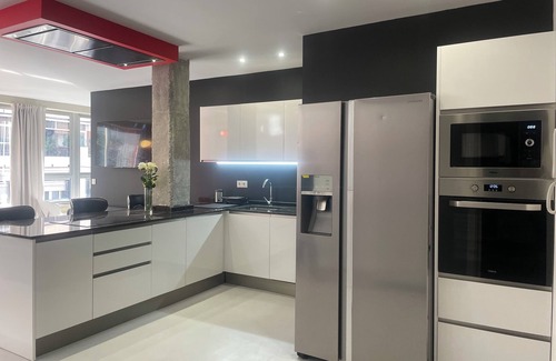 Torremolinos City Centre Apartment | LaHola Glam Suites