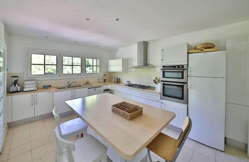 Sevrier House | Lake Annecy - Waterfront Villa in Sévrier