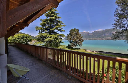 Sevrier House | Lake Annecy - Waterfront Villa in Sévrier