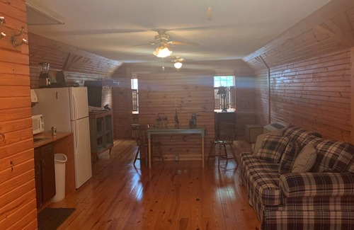 Eddyville Apartment | Lake Barkley - Great Lake front location & boat dock Included!