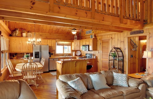 Pomona Park Cabin | Lake Broward Cabin w/Private Boat Launch & Dock!