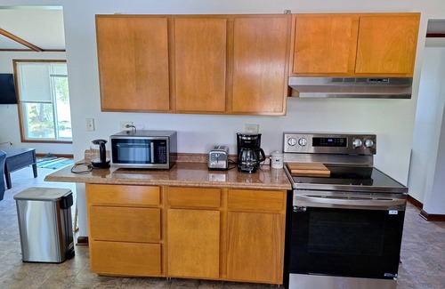 Montello House | Lake Buffalo home, large lot, pet friendly