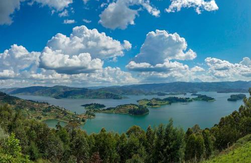 Itambira Island Resort | Lake Bunyonyi Paradise Eco Hub
