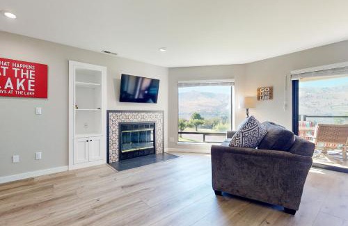 Chelan Apartment | Lake Chelan Shores: To Ski or Knot #18-6