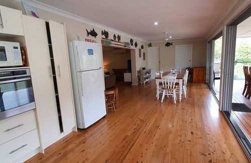 Lake Conjola House | Lake Conjola Absolute private waterfront in your backyard - Private Jetty