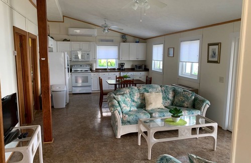 Fair Haven Cottage | Lake Cottage On The Bay In Fair Haven w/Boat Dock
