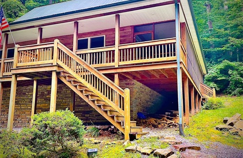 Sloans Valley House | Lake Days & Starry Nights – Your Perfect Getaway Awaits