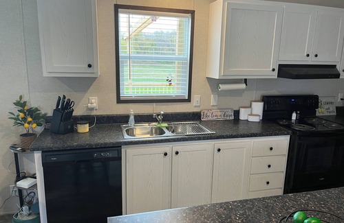 Checotah House | Lake Eufaula Retreat – Sleeps 10 - Less than 1 mile to the lake and marina
