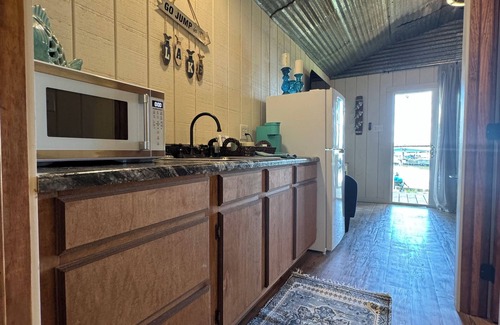 Quinlan Cabin | Lake Front Cabin with Marina Access