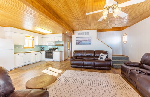 Cadillac Cottage | Lake-Front Cottage with beautiful sunrise views!