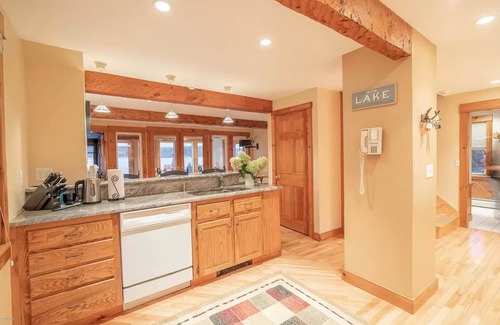 Pittsfield House | Lake Front Home in Heart of the Berkshires Near Jiminy Peak