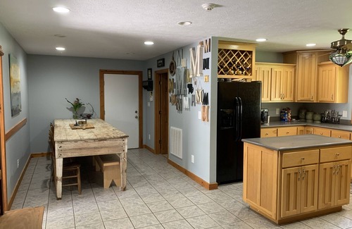 New London House | Lake Front Property on Badin Lake