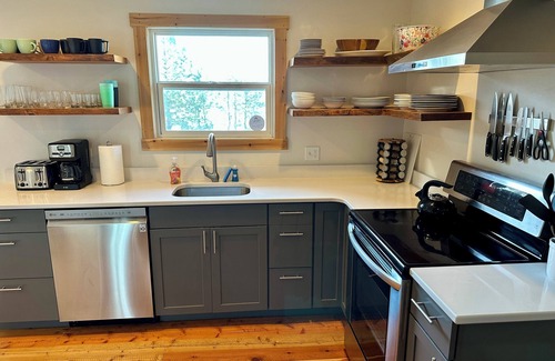Sandpoint House | Lake Getaway in Sandpoint with Hot Tub