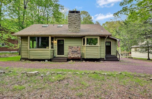 Lake Harmony Estates House | Lake harmony estates cozy spacious amenities