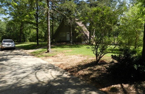 Seneca House | Lake Hartwell waterfront; 10 min. to Clemson;3-5 min Keowee access; +Internet