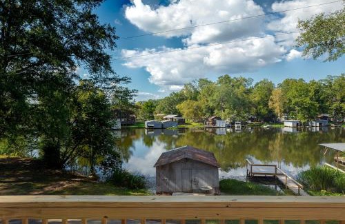 Goodsprings House | Lake House