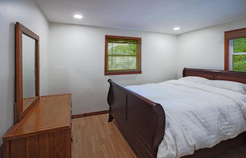 Goodsprings House | Lake House