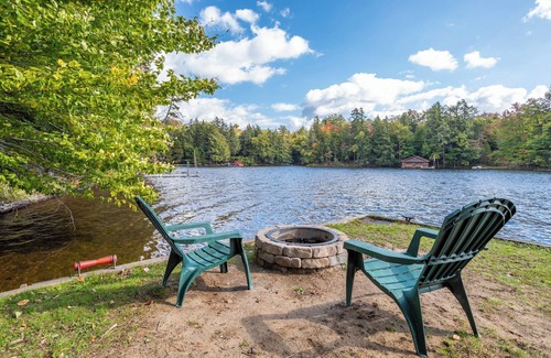 Old Forge House | Lake House Waterfront 4 bed 3 bath house w/dock & firepit .5 miles to Old Forge