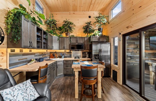 Nebo Cabin | Lake James Cozy Cabin. Waterfront!