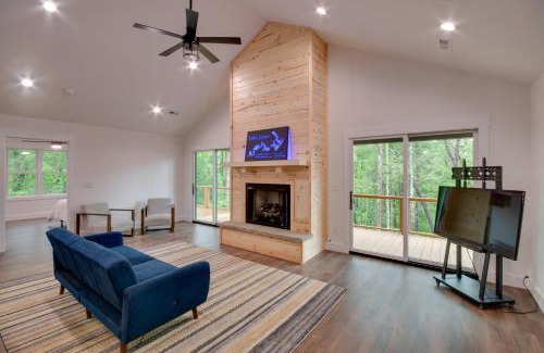 The Arbor House | Lake James Retreat with Private Multi-Level Dock