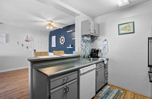 Port Clinton Condo | Lake Like Retreat