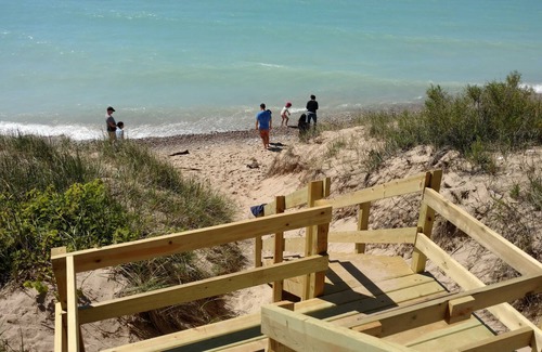 Frankfort Cottage | Lake Michigan cottage with private beach Privileges