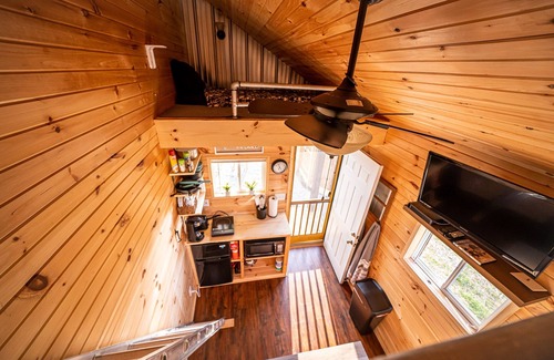 Ludington Cabin | Lake Michigan Tiny Home Glamping