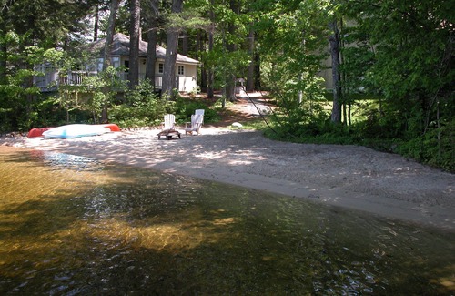 Bridgton Cottage | Lake/Mountain View-Highland Lake Waterfront 3 Bedroom Cottage