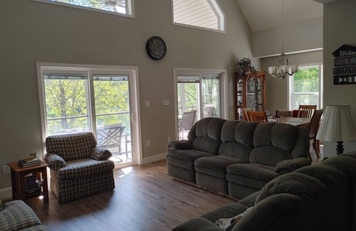 Troutman House | Lake Norman Private Escape - Hot tub & private boat ramp