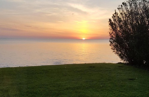 Lyndonville House | Lake Ontario waterfront home, close to Erie Canal & Niagara Falls