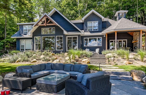 Muskoka Lakes Villa | Lake Rosseau! New Build!! 7 Bedrooms, 6 Bath!, Luxury Family Getaway!