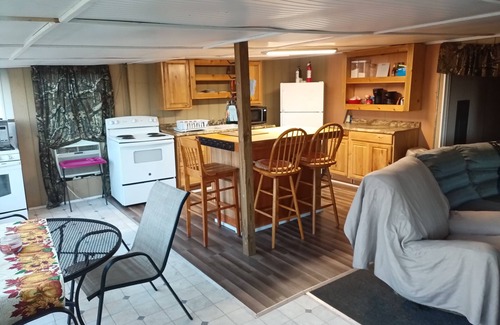 Zavalla House | Lake Sam Rayburn Cabins, Back Cabin #2 at Monterrey Park an Boat Launch area # 2