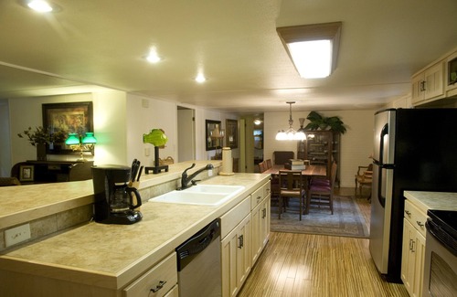 Mount Ida House | Lake side three bedroom, two bath house on Lake Ouachita with private hot tub. by RedAwning