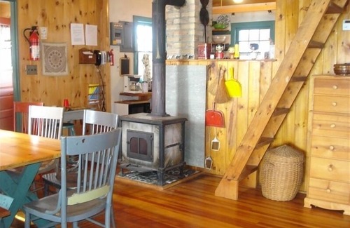 Lutsen Cabin | Lake Superior Cabin W/Private, Walkable Solid Rock Shoreline