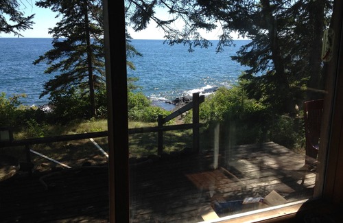 Lutsen Cabin | Lake Superior Cabin W/Private, Walkable Solid Rock Shoreline