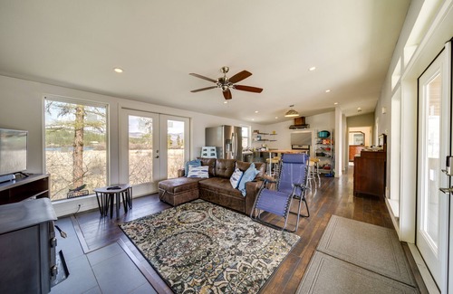 Republic Cabin | Lake-View 4-Season Retreat in Republic!