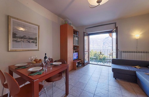 Acquaseria Apartment | Lake View Apartment Studio Vacation Station