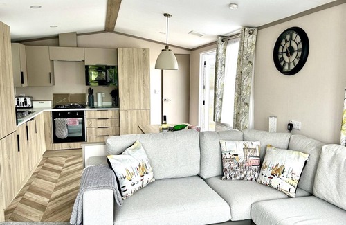 Fence House | Lake View at Pendle View Holiday Park BB7 4DH