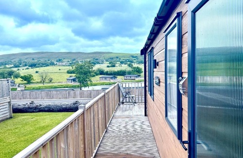 Fence House | Lake View at Pendle View Holiday Park BB7 4DH