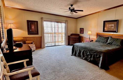 Kirby House | Lake view cottage on Lake Greeson with private hot tub!