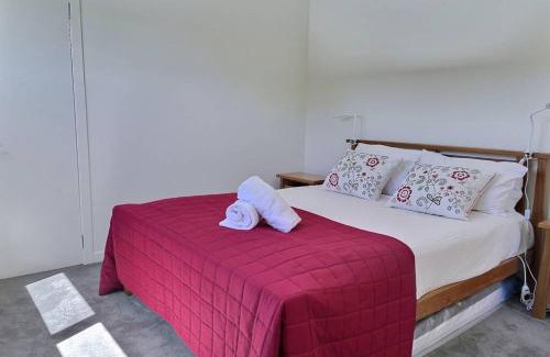 Beechworth Apartment | Lake View Retreat Beechworth