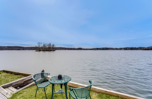 Pittsfield Cottage | Lake Views & Dock Access - Pittsfield Cottage!