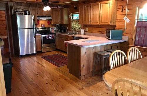 Woodsville House | Lakefront 3 Bed, 3 Bathroom log cabin in White Mountains
