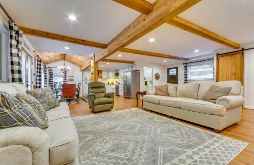 Scranton House | Lakefront Arkansas Abode - Deck, Grill and Fire Pit