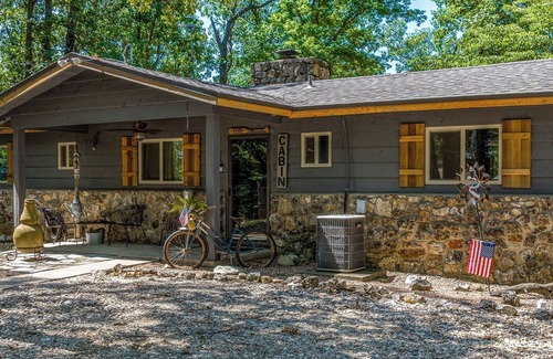 Jay Cottage | Lakefront Cabin & Bunkhouse with Private Dock