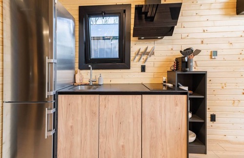 Scotrun Ski Chalet | Lakefront Chalet Pocono with Fishing/Paddle Boats